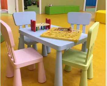 Copii de mese și scaune, cu o grosime de masă dreptunghiulară