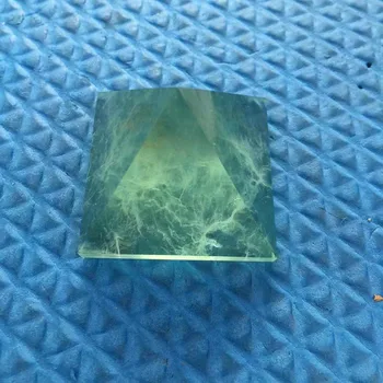 Piatra Naturala De Cristal Mineral Fluorit Verde Piramida Decor Acasă Amplificarea Energiei Roata Puls De Purificare Reparare