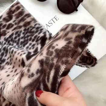 Piele De Sarpe De Moda De Iarnă Șaluri Leopard Cadou De Lux Pentru Femei Ciucure Tipărite Doamnelor Tricotat Cașmir Eșarfă Eșarfă