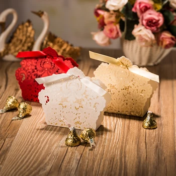 (25 piese/lot) Decor de Nunta Cutie de Ciocolată Roșie Aur Alb Cutie de Bomboane cu Laser Tăiat Flori Cutie de Cadou Pentru Nunta Favoruri B002