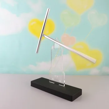 Newton Leagănul lui de Metal Instrument Perpetuu Electromagnetice Pendul Desktop Acasă Decorare Ornament Magnetic Figurine in Miniatura