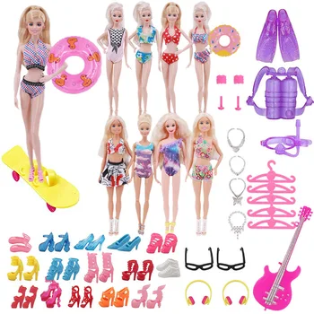 40Pcs Barbie Accesorii=2Swim Inele+2Headset+1Guitar+2Roller Skate+2Glasses+2Bracelets+2Earrings+10Shoes+5Swimsuits+5Hangers