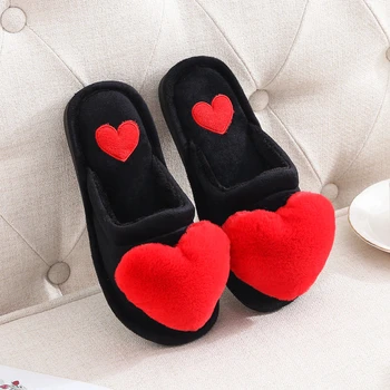 2020 Femei Papuci De Dragoste Inima Bumbac Papuci De Blană De Iarna Diapozitive Doamnelor Acasă Cu Blană Papuci De Interior Cald Pantofi Claquette Fourrure