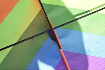 Transport gratuit de înaltă calitate rainbow zmeu 2 buc/lot cu care zboară instrumente de Distracție în aer liber de Sport zmeu Fabrica Copil Triunghi de Culoare Zmeu